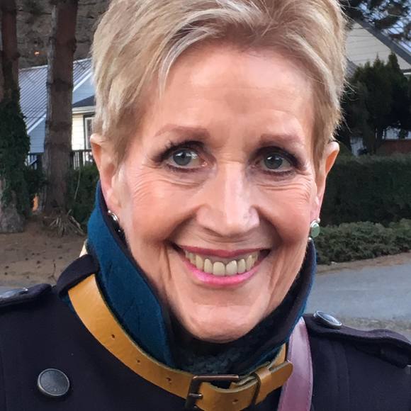 Meet your Posher, Valerie - Picture 1 of 1